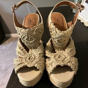 Lucky Brand Summer Wedge